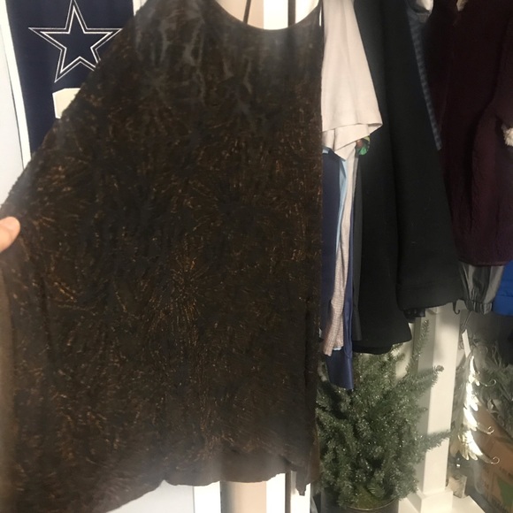 Top - Picture 7 of 11